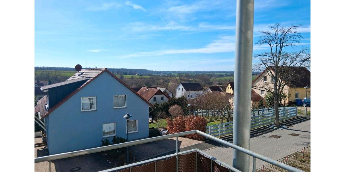 Erdgeschoßwohnung Hohenmölsen - 3 Zimmer, 70 m&sup2;, 750&euro; | Angebot:25649079