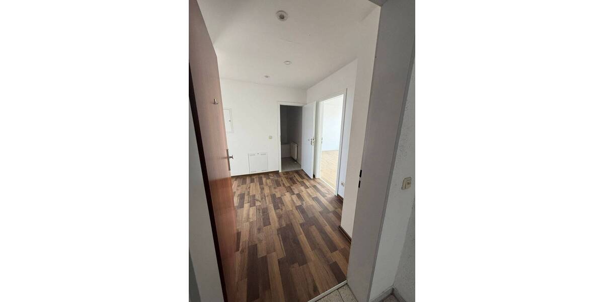Zimmer Kabelsketal Großkugel - 3 Zimmer, 65 m&sup2;, 488&euro; | Angebot:26472307