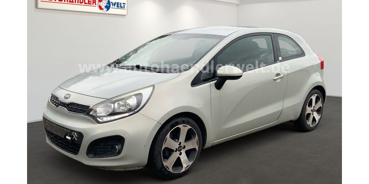 Kia Rio 193.076 km 2.499 &euro; Brehna 06796