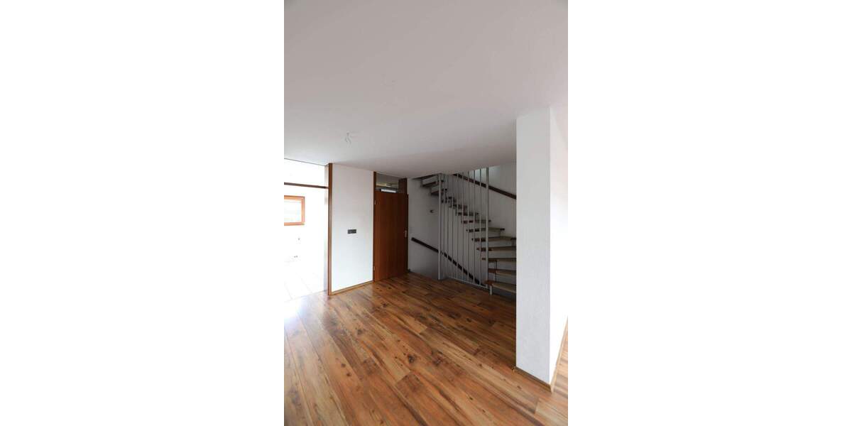 Reihenmittelhaus Kabelsketal Großkugel - 5 Zimmer, 109 m&sup2;, 199.800&euro; | Angebot:24344317