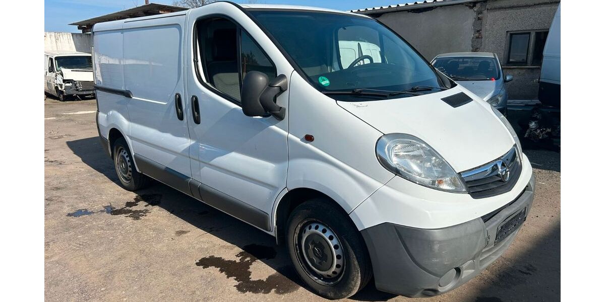 Opel Vivaro 316.383 km 3.100 &euro; Leipzig 04288