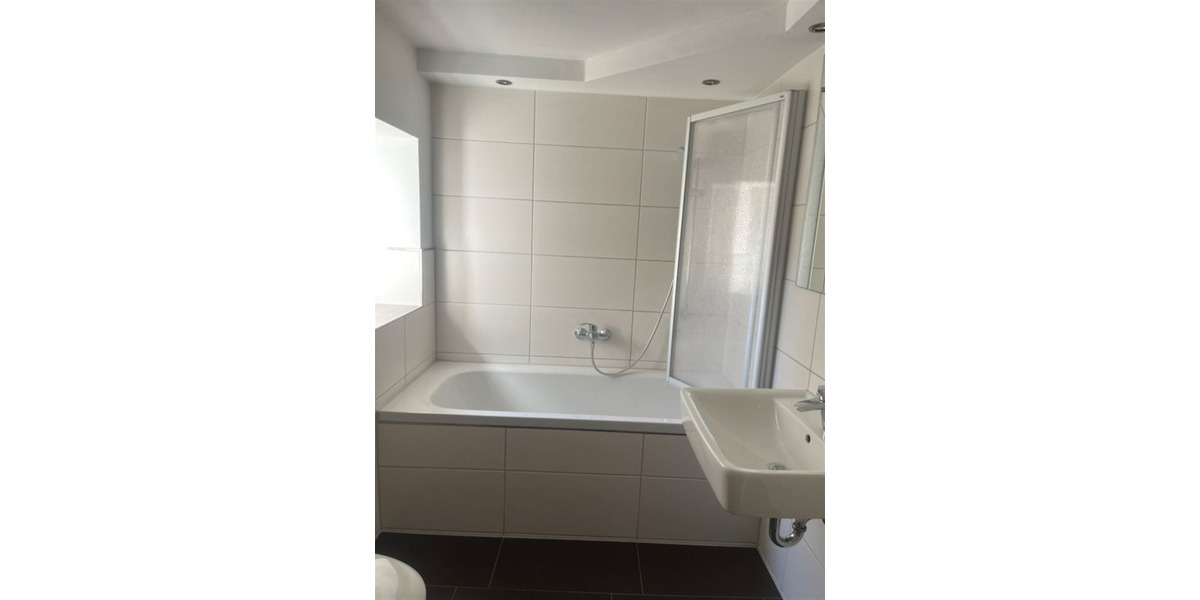 Etagenwohnung Leipzig Ost - 2 Zimmer, 80 m&sup2;, 637&euro; | Angebot:26384058