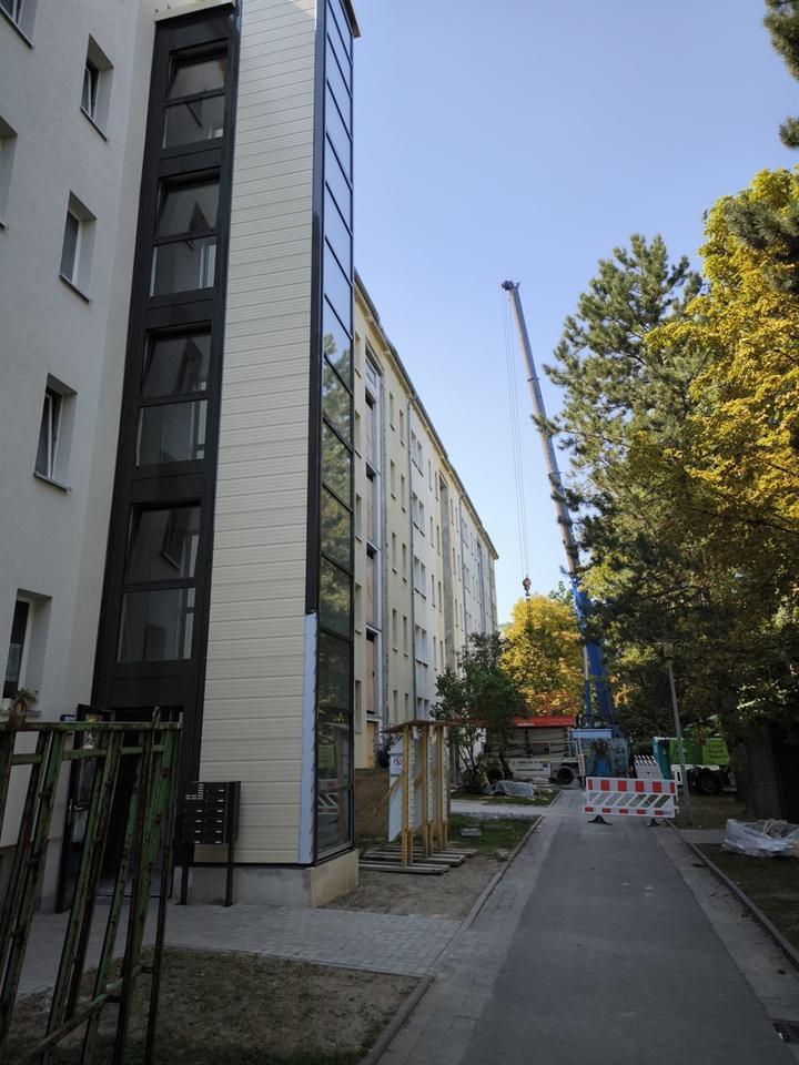 Große Balkone und Fahrstuhl ab Januar 2026 zimmer