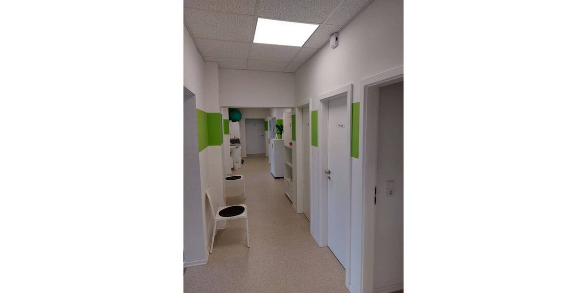 Gewerbeobjekt Borna - 1 Zimmer, 200 m&sup2;, 1.200&euro; | Angebot:25777006