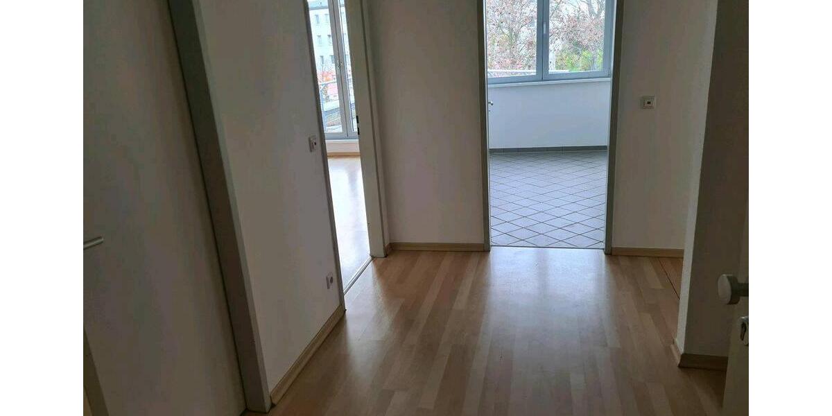 Etagenwohnung Merseburg - 2 Zimmer, 56 m&sup2;, 425&euro; | Angebot:26675414