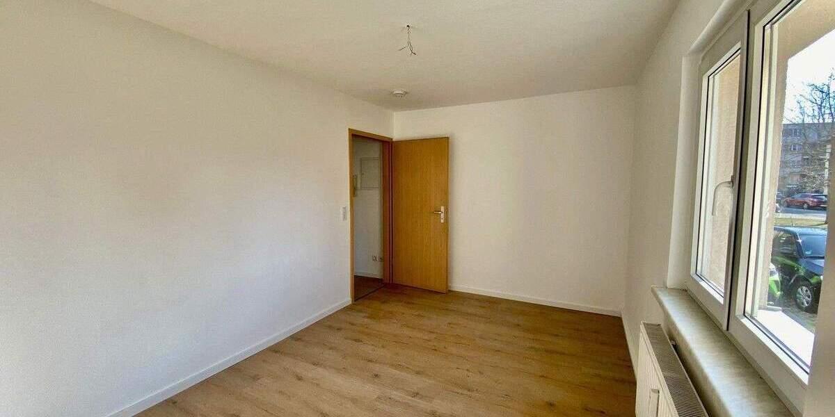 Etagenwohnung Zwenkau Kotzschbar - 3 Zimmer, 65 m&sup2;, 560&euro; | Angebot:25775594