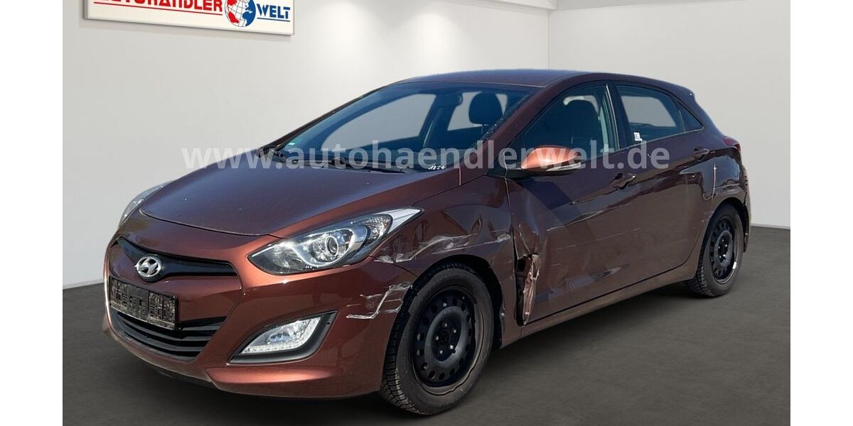 Hyundai i30 68.056 km 3.499 &euro; Brehna 06796