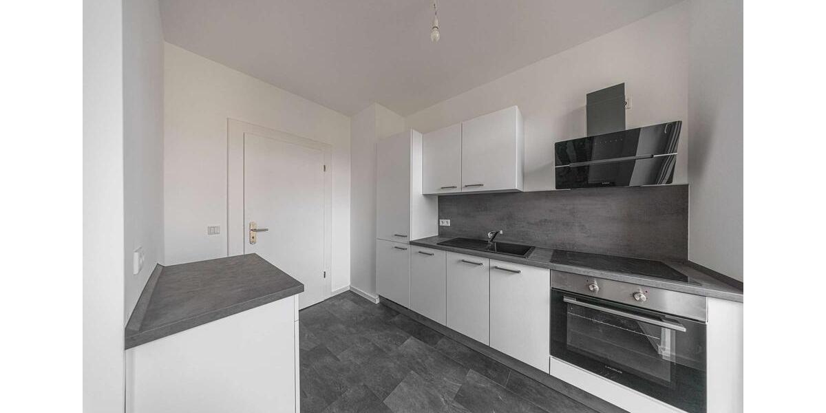 ✨NEU! Tolle 3-Raum-Wohnung mit neuer Einbauküche, modernem Duschbad & hellem Wintergarten ❋ 3 zimmer