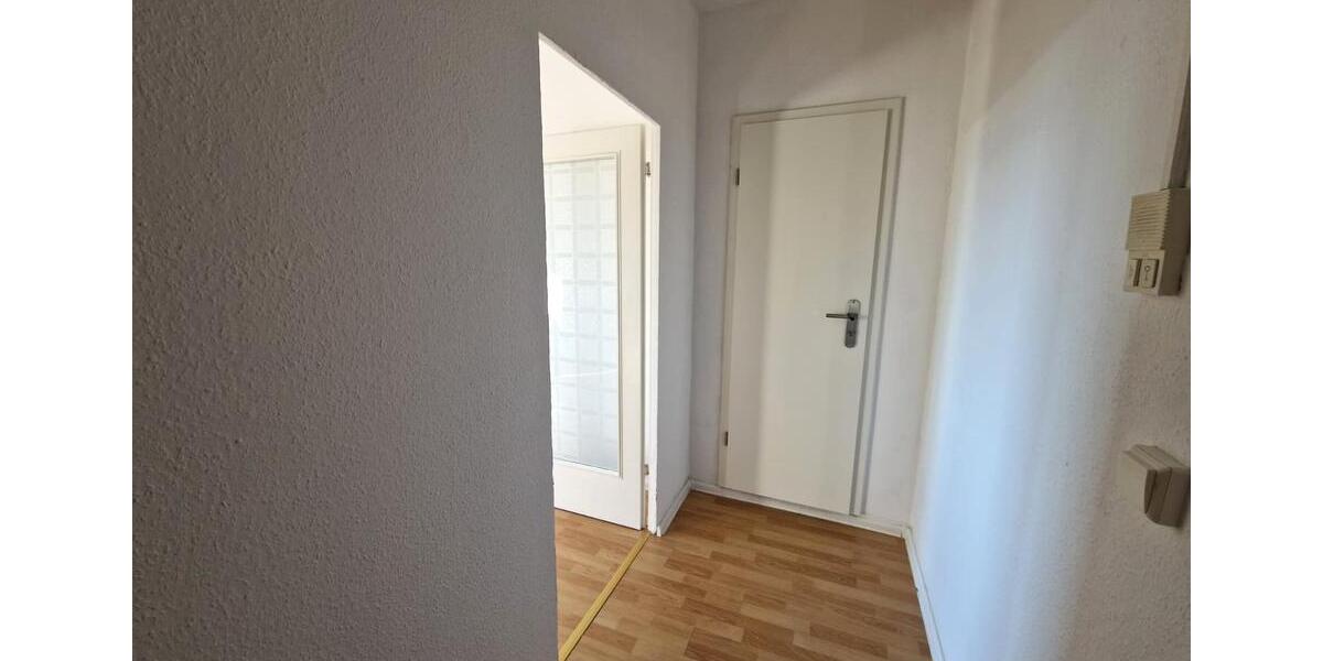 Etagenwohnung Leipzig West - 1 Zimmer, 33 m&sup2;, 326&euro; | Angebot:25342756