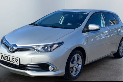 Toyota Auris 81.177 km 13.690 &euro; Leipzig 04178