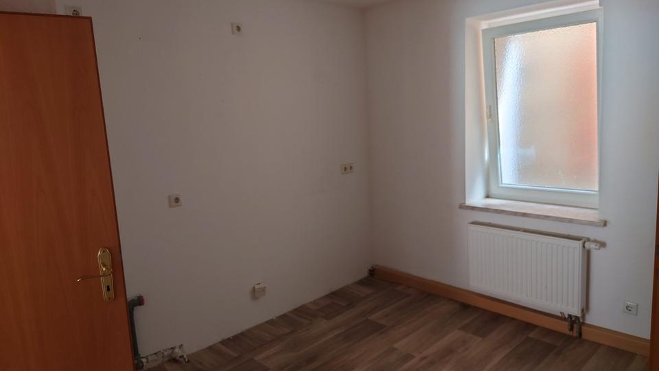 Etagenwohnung Wurzen - 2.5 Zimmer, 60 m&sup2;, 298&euro; | Angebot:26648969