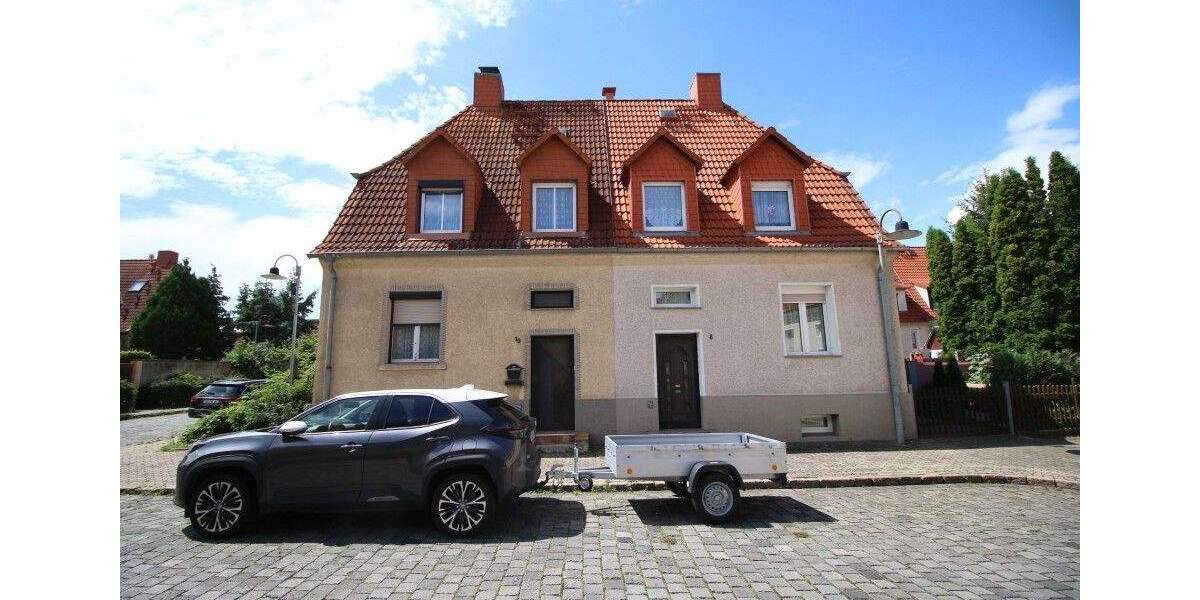 Pärchenglück in den eigenen vier Wänden! Zentral und ruhig gelegen! 4 zimmer