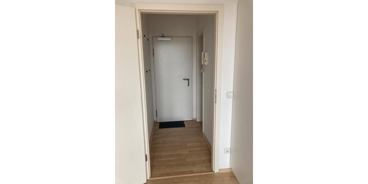 Dachgeschoßwohnung Leipzig Nord - 1 Zimmer, 29 m&sup2;, 400&euro; | Angebot:25281116