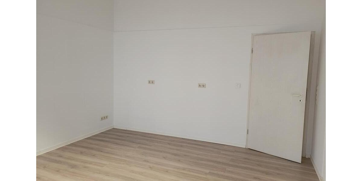 Erdgeschoßwohnung Wurzen - 3 Zimmer, 72 m&sup2;, 505&euro; | Angebot:25751107
