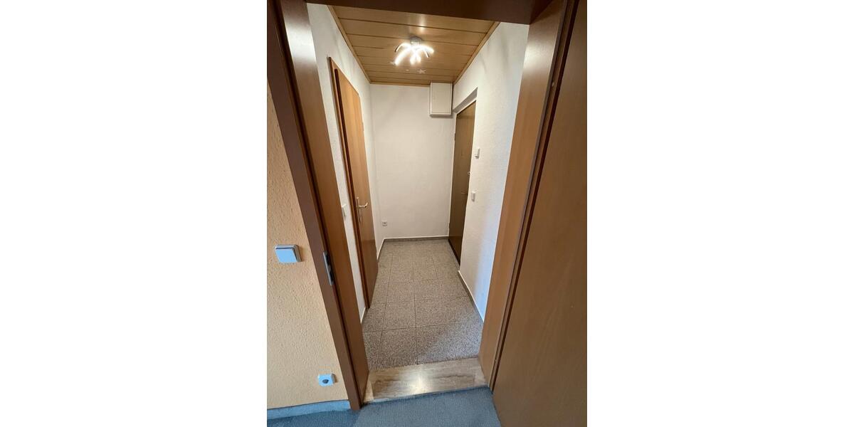 Etagenwohnung Hohenmölsen - 2 Zimmer, 36 m&sup2;, 30.000&euro; | Angebot:26766013