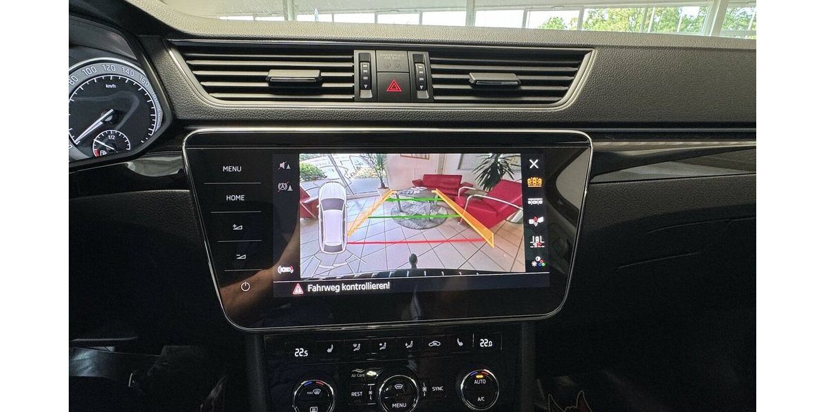 Skoda Superb L&K 4x4/280 PS/Canton/ACC/Spur/VZE/Ahk 92.644 km 25.490 &euro; Leipzig 04347