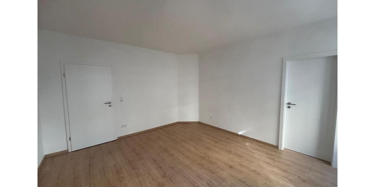 Erdgeschoßwohnung Leipzig Altwest - 2.5 Zimmer, 64 m&sup2;, 600&euro; | Angebot:25756452