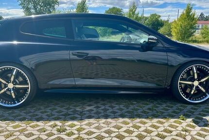 VW Scirocco 86.000 km 14.999 &euro; Leipzig 04249