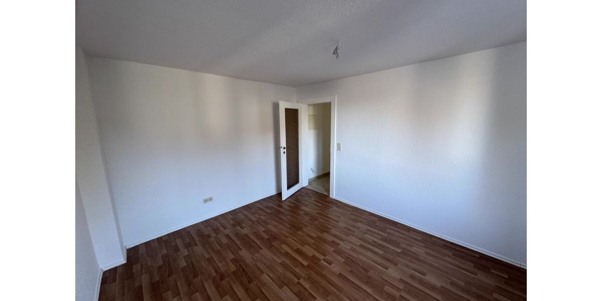 Provisionsfrei* Bezugsfrei: Wohnung in 04442 Zwenkau, Nähe See, zu verkaufen - 3- Zwenkau | Angebot:25239523