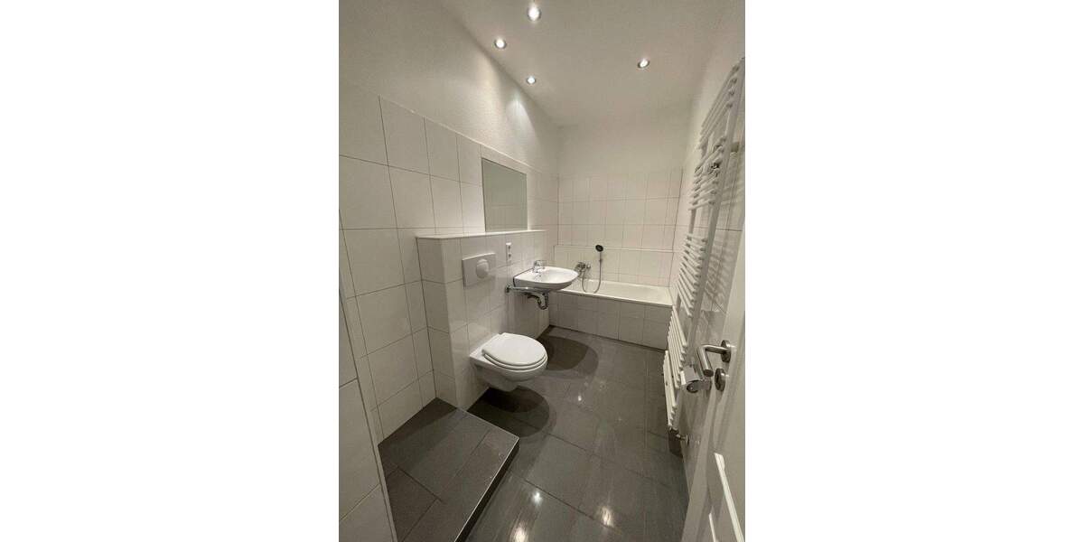 Moderne 2-Zimmer-Wohnung in Stötteritz - frisch saniert & mit neuer Einbauküche 2 zimmer