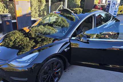 Tesla Model 3 150.000 km 23.500 &euro; leipzig 04207