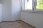 Leutzsch - Schöne 3 Zi.- Whg., Gäste WC, Loggia, frisch saniert!