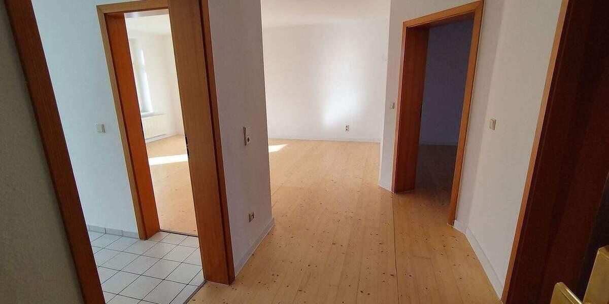 Etagenwohnung Leipzig Altlindenau - 2 Zimmer, 68 m&sup2;, 721&euro; | Angebot:25835264