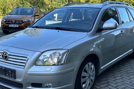 Toyota Avensis 117.900 km 1.999 &euro; Leipzig 04347