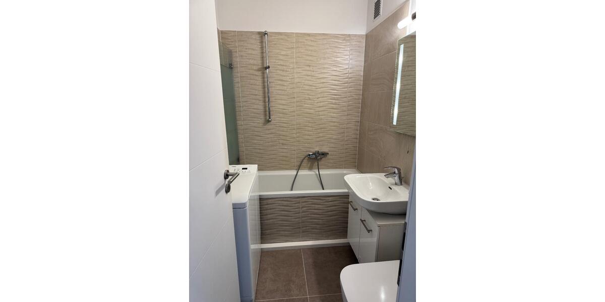 Dachgeschoßwohnung Leipzig Ost - 3 Zimmer, 62 m&sup2;, 550&euro; | Angebot:25717833