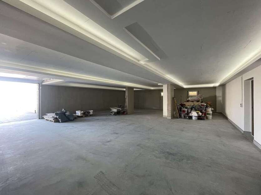 Mit dem Aufzug direkt in die TraumWohnung am Zwenkauer See!