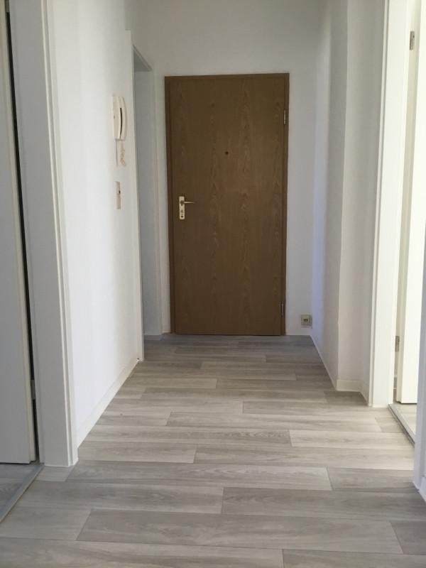 3-Raum-Wohnung mit Balkon zu vermieten! zimmer