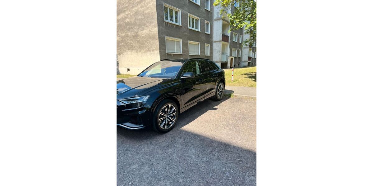 Audi Q8 143.000 km 42.000 &euro; Borna 04552