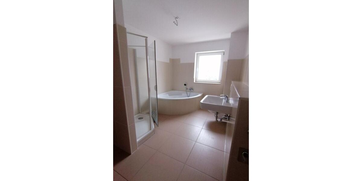 Etagenwohnung Leipzig Nordost - 2 Zimmer, 74 m&sup2;, 650&euro; | Angebot:25640621