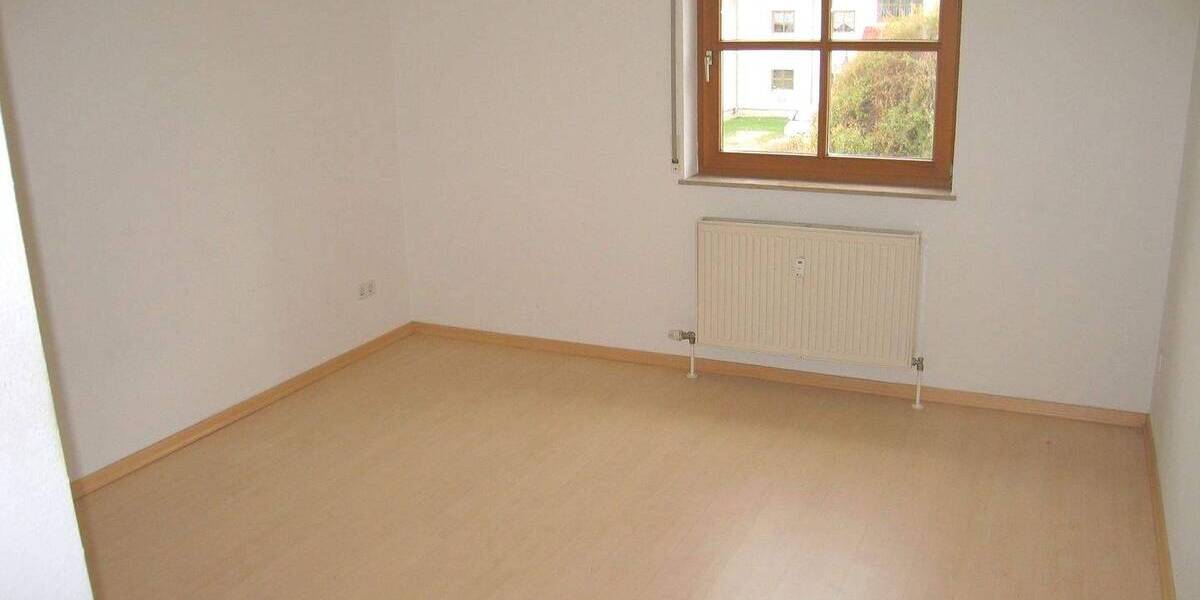 Etagenwohnung Leuna Günthersdorf - 3 Zimmer, 73 m&sup2;, 124.900&euro; | Angebot:26319466
