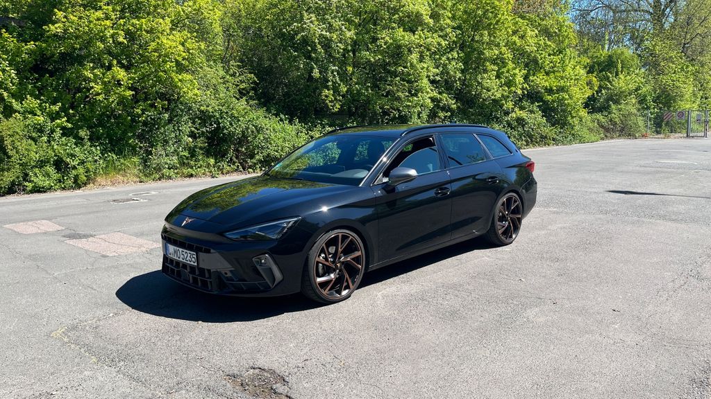 Cupra Leon 24.000 km 29.999 &euro; Leipzig 04205