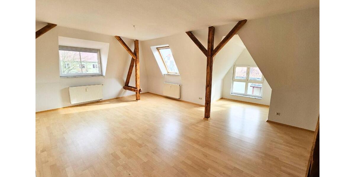 ** Schicke 2-Zimmer-Dachgeschosswohnung mit großer ECKBADEWANNE in Leipzig ** 2 zimmer