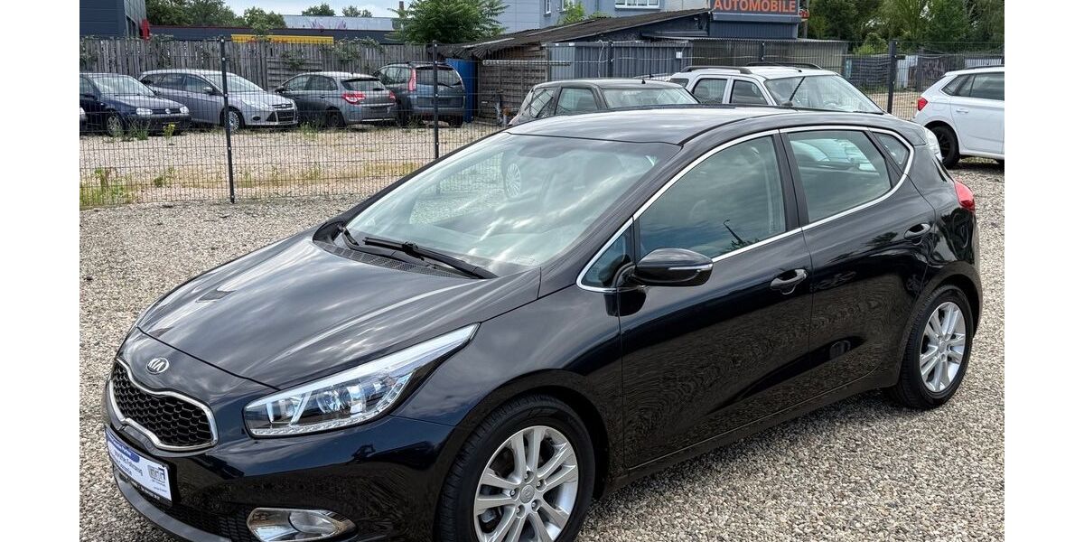 Kia ceed / Ceed 80.000 km 8.998 &euro; Leipzig 04179
