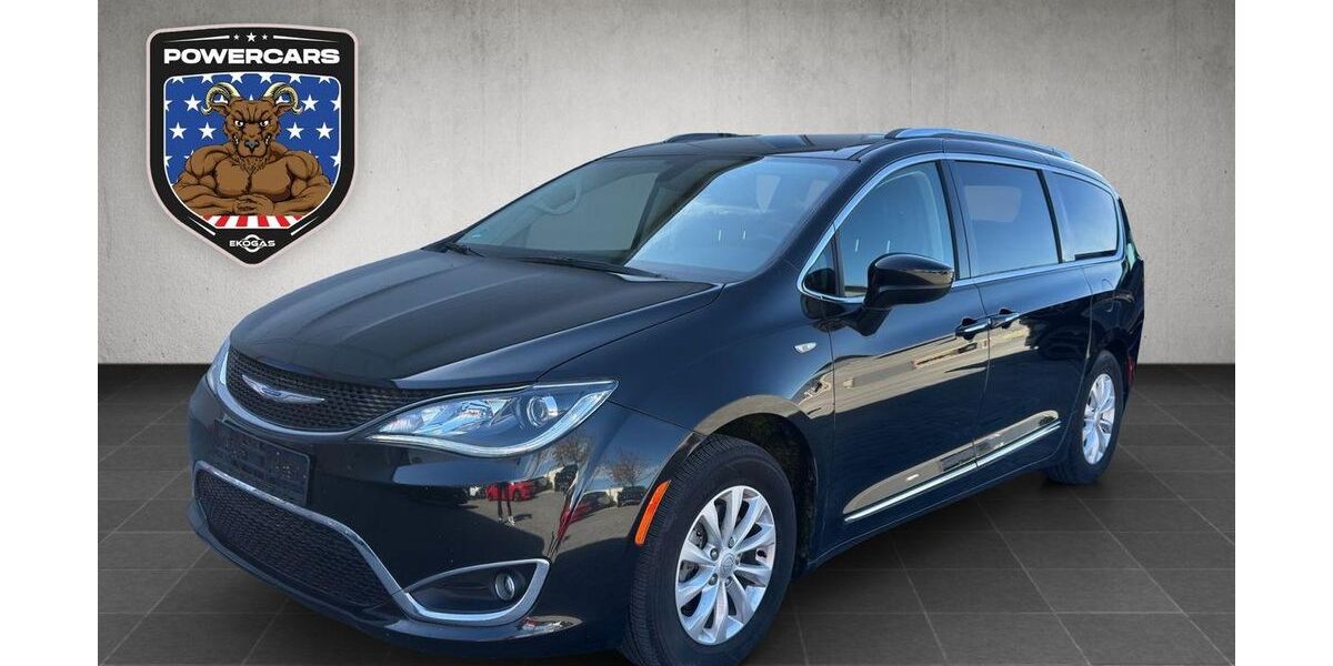 Chrysler Pacifica 21.250 km 32.999 &euro; Leipzig 04179