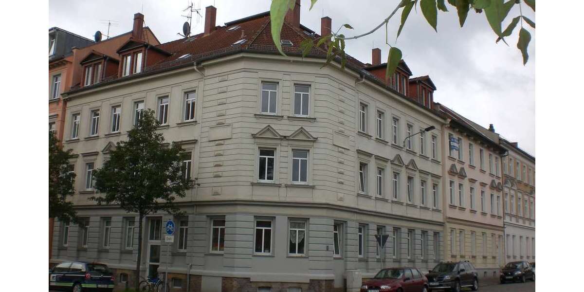 geeignet für 2er-WG - 2,5-Zi-DG-Whg - Laminat, Badewanne 2.5 zimmer