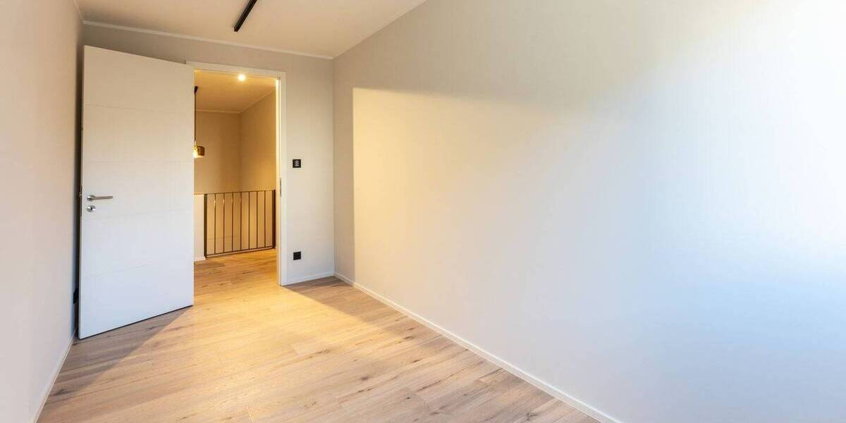 Etagenwohnung Leipzig Kleinzschocher - 4 Zimmer, 133 m&sup2;, 699.000&euro; | Angebot:25773799