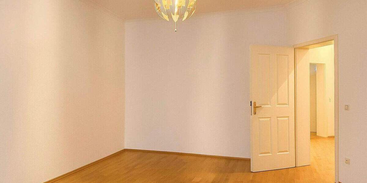 Etagenwohnung Leipzig Gohlis-Süd - 3 Zimmer, 81 m&sup2;, 280.000&euro; | Angebot:25676223