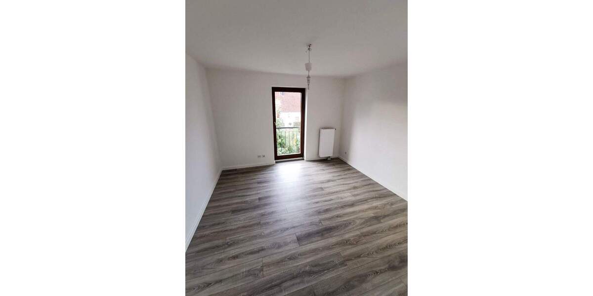 Doppelhaushälfte Leuna Zöschen - 4 Zimmer, 102 m&sup2;, 300.000&euro; | Angebot:25695165