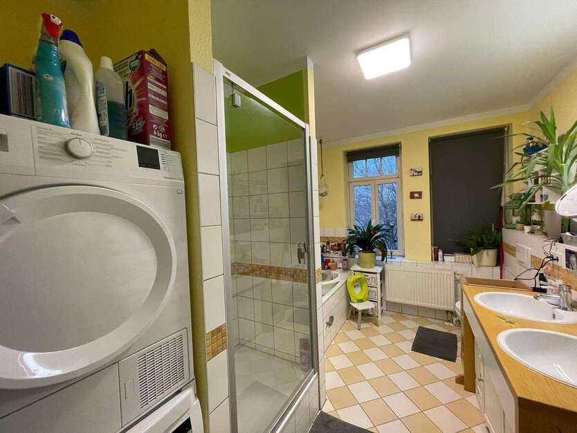 Lebendiges Leipzig: Ihre Traum-Immobilie in Connewitz wartet mit 3 Zimmern & Balkon 3 zimmer