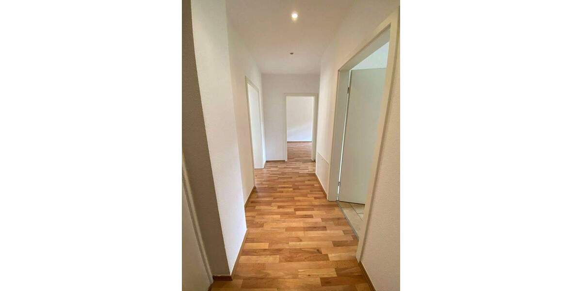 Etagenwohnung Leipzig Eutritzsch - 3 Zimmer, 73 m&sup2;, 220.000&euro; | Angebot:25693084