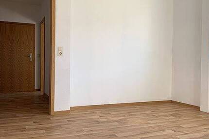 Wohnung Bad Dürrenberg - 3 Zimmer, 55 m&sup2;, 365&euro; | Angebot:26105615