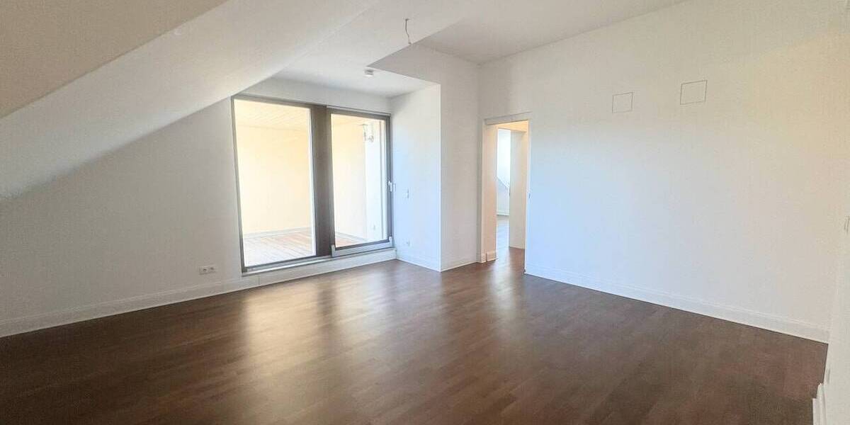 Etagenwohnung Leipzig Neustadt-Neuschönefeld - 4 Zimmer, 173 m&sup2;, 1.750&euro; | Angebot:26695803