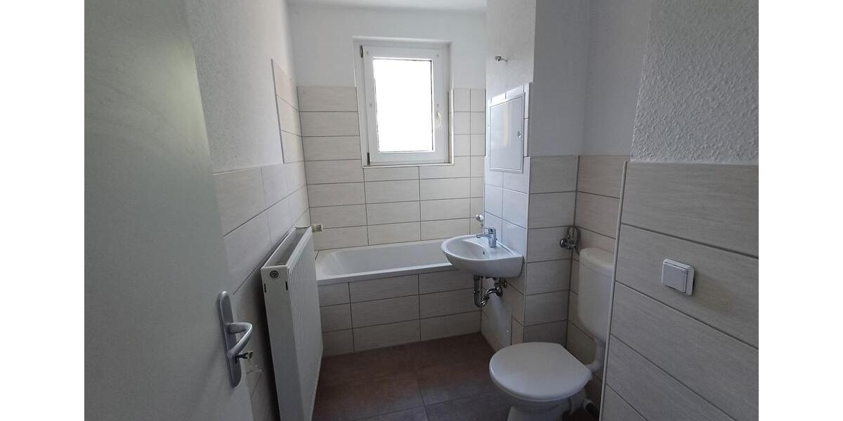 Etagenwohnung Merseburg - 2 Zimmer, 49 m&sup2;, 318&euro; | Angebot:26635031