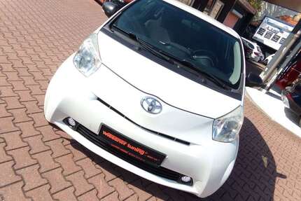 Toyota iQ