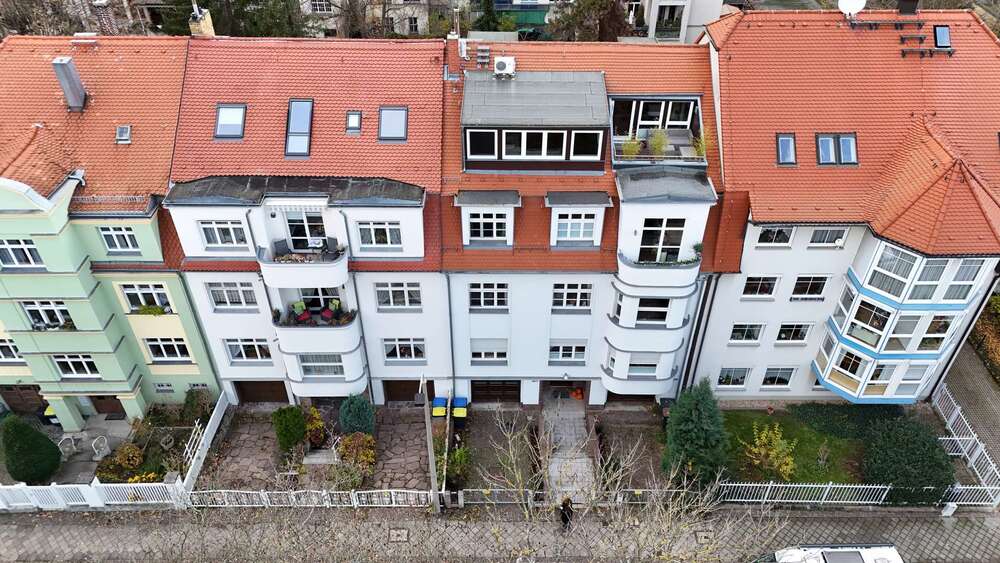 Traumhafte Stadtvilla in Bestlage: Direkt am Rosental mit viel Platz und großem Garten! 8 zimmer