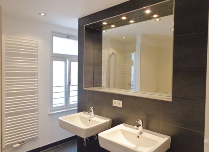 ZentrumOst - Tolle 4 Zi.-Whg., 3 Balkone, Parkett, FuBoHeizg., Lift -vermietet 4 zimmer